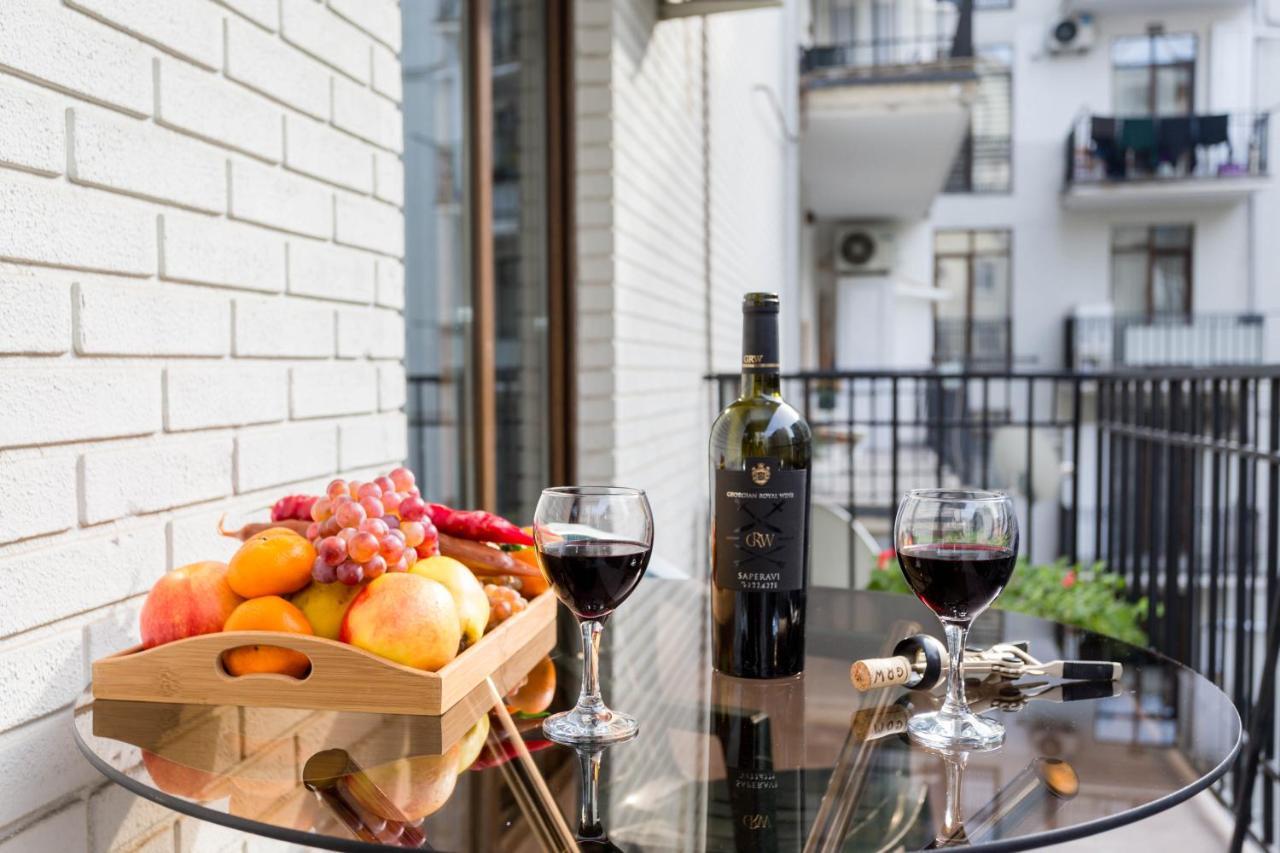 Apartment In The City Center Lll Tbilisi Exterior photo